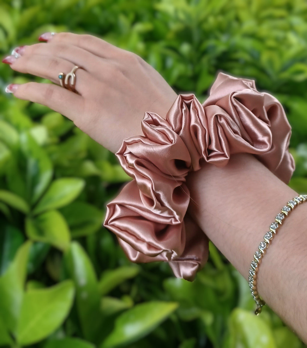 🪙 GOLDEN PENNY SCRUNCHIE 🪙